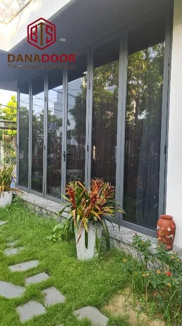 Cửa Đi Nhôm Kính | VVK01 0862303444